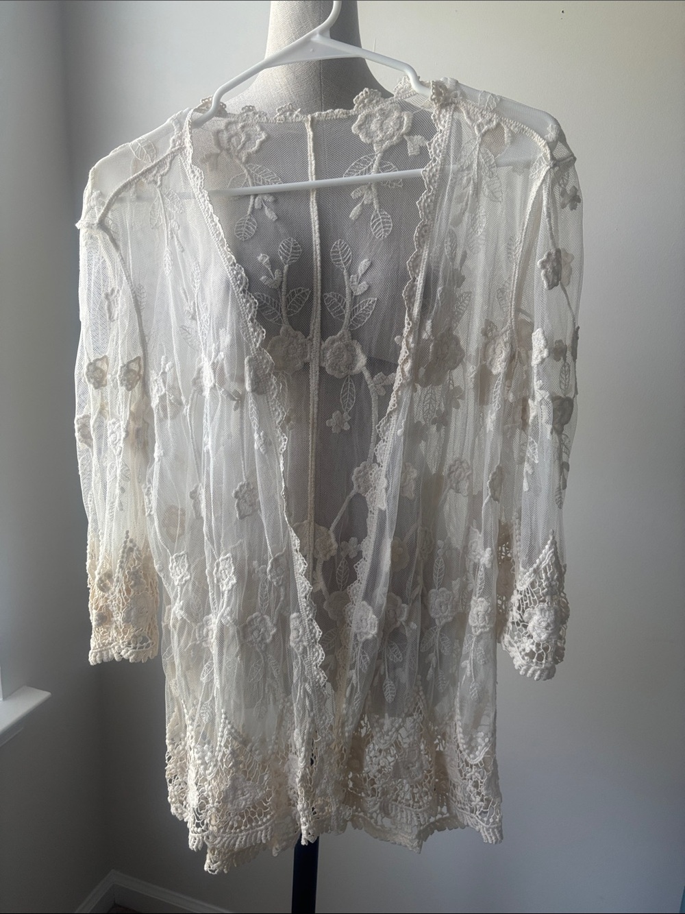 Cover Up Kimono Cardigan Womens Medium Sheer Embroidered Lace Floral Boho Fairy